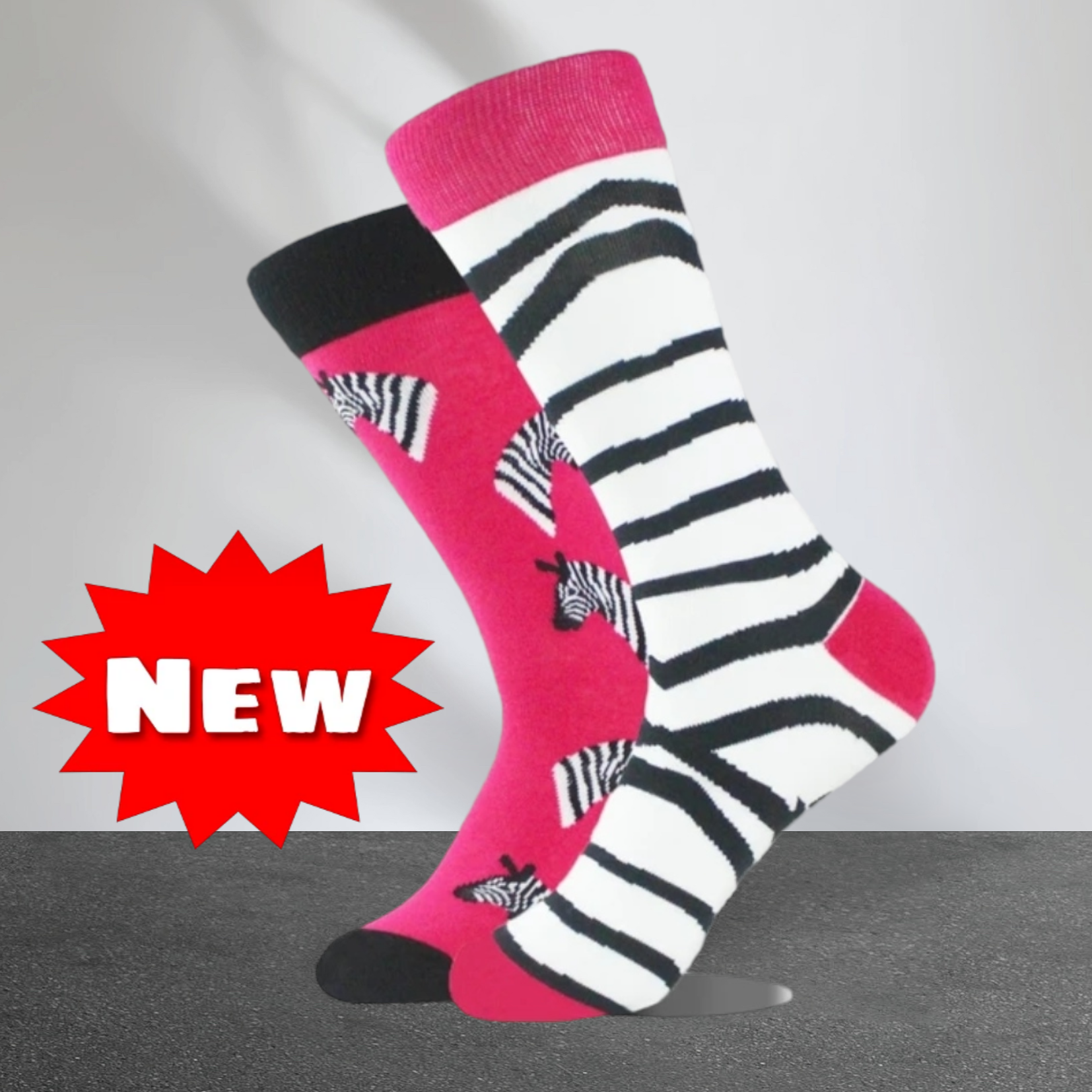 Chaussettes Promotionnelles Neuves 2 Paires De Chaussettes T-Mobile Tuesday - Noires/roses Et Blanches, Neuves Avec étiquettes Stranger Things Panini